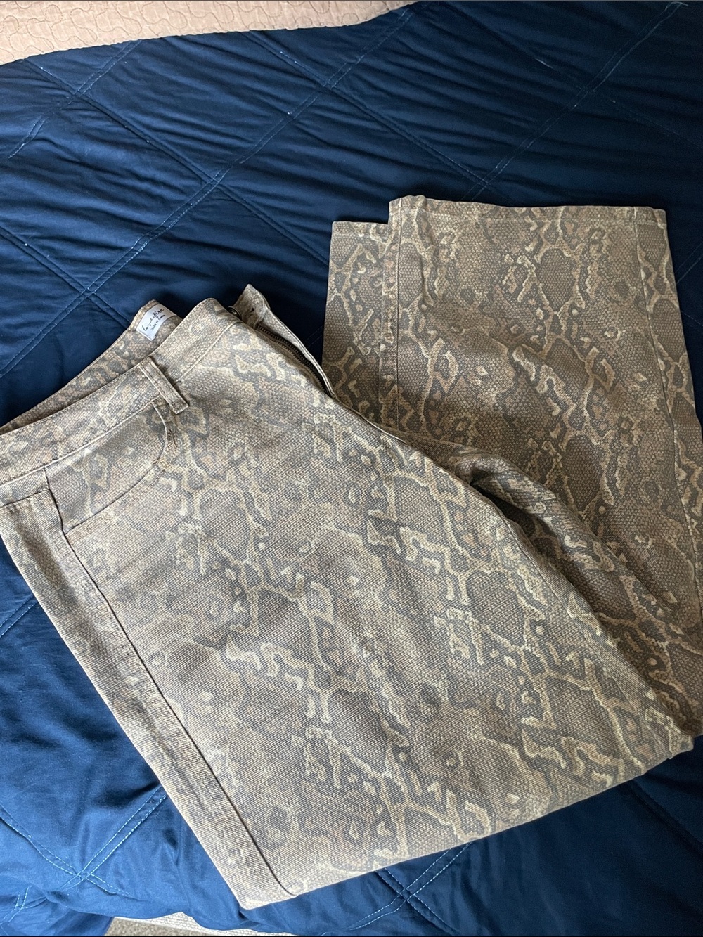 Womens Snake-Print wide leg denim Pants in Taupe